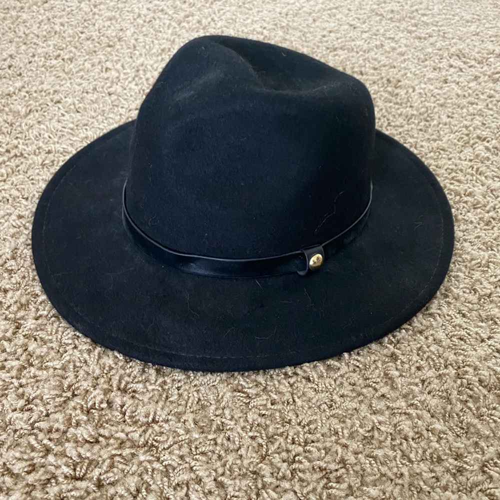 Black Wide Brim Felt Hat